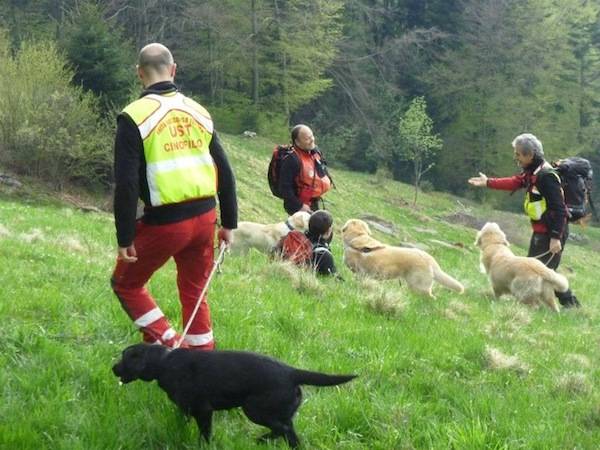 Volontari del soccorso in montagna (inserita in galleria)