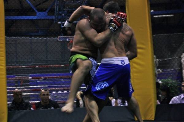 Arti Marziali miste a Saronno (inserita in galleria)