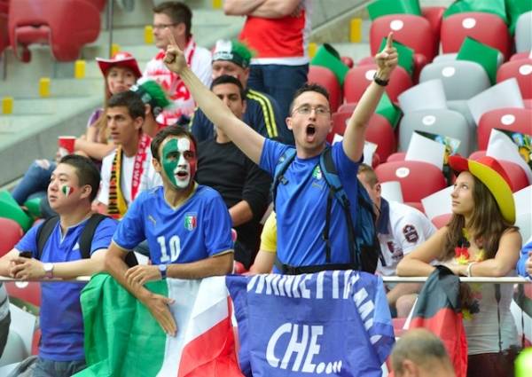 Aspettando il calcio d'inizio (inserita in galleria)
