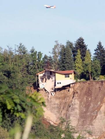 Casa a picco sul Ticino (inserita in galleria)