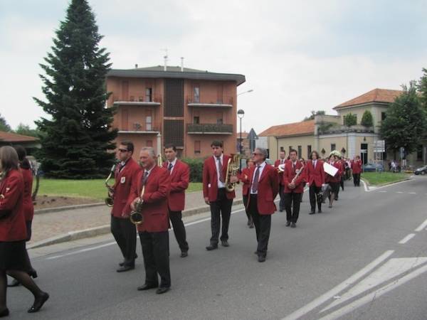 Chiesa gremita per il funerale di Simone Pagani (inserita in galleria)