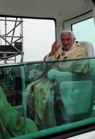 Family 2012, la Messa con il Papa (inserita in galleria)