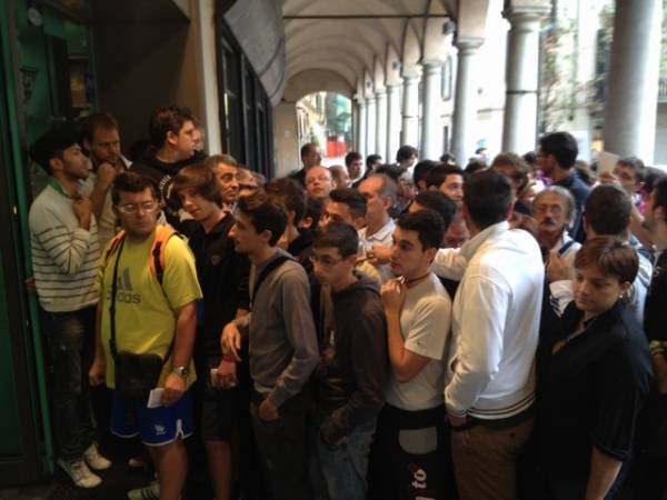 Varese-Sampdoria, corsa pazza per gli ultimi biglietti a disposizione (inserita in galleria)