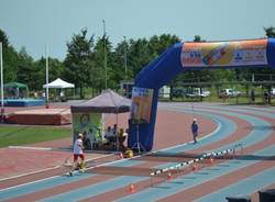 Atletica benefica a Busto (inserita in galleria)