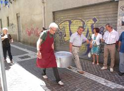 Contrada del brodo 2012 (inserita in galleria)