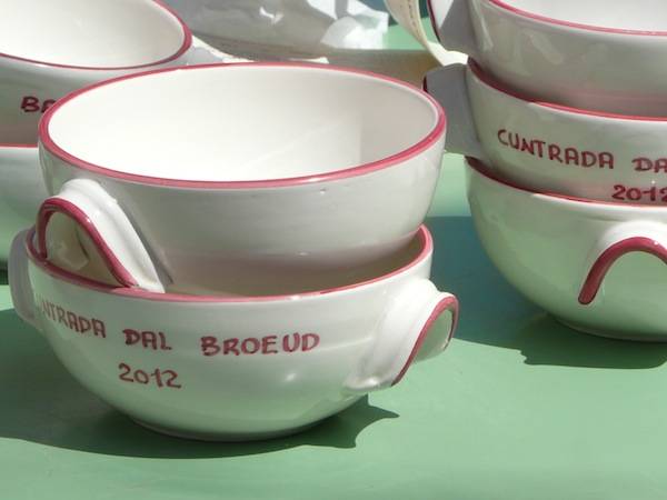 Contrada del brodo 2012 (inserita in galleria)
