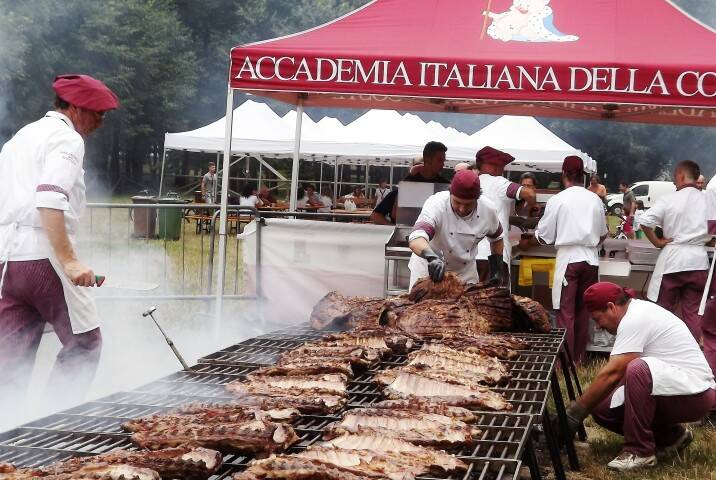 costina  21 