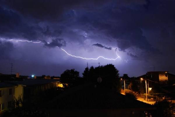 Fulmini e saette (inserita in galleria)
