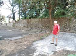 I volontari di Castiglione sistemano il parco (inserita in galleria)