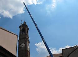 La campane "tornano" in cima al campanile (inserita in galleria)