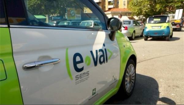 Nuovi parcheggi per il car sharing ecologico (inserita in galleria)