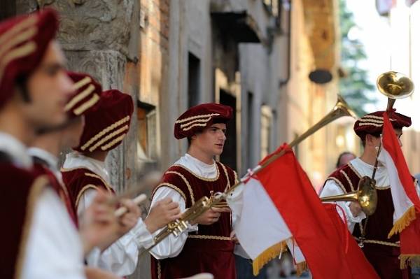 Palio dei Castelli (inserita in galleria)