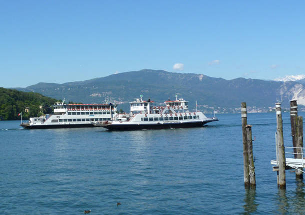 traghetti laveno navigazione lago maggiore verbano