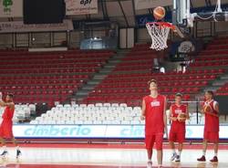 Cimberio in campo per l'allenamento (inserita in galleria)