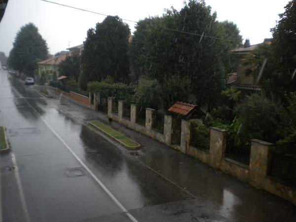 I danni del temporale (inserita in galleria)