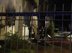 Incendio impresa a Malnate (inserita in galleria)