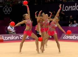 Le ragazze della ritmica (inserita in galleria)