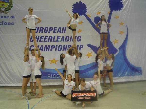 Cheerleaders agli europei (inserita in galleria)