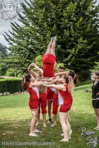 Cheerleaders agli europei (inserita in galleria)