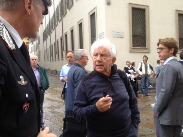 I funerali del cardinal Martini (inserita in galleria)