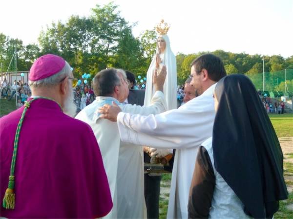 La Madonna di fatima/2 (inserita in galleria)