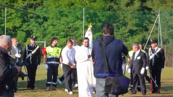 La Madonna di fatima/2 (inserita in galleria)