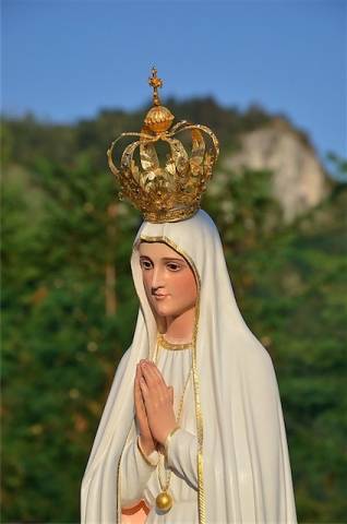 La Madonna di Fatima (inserita in galleria)