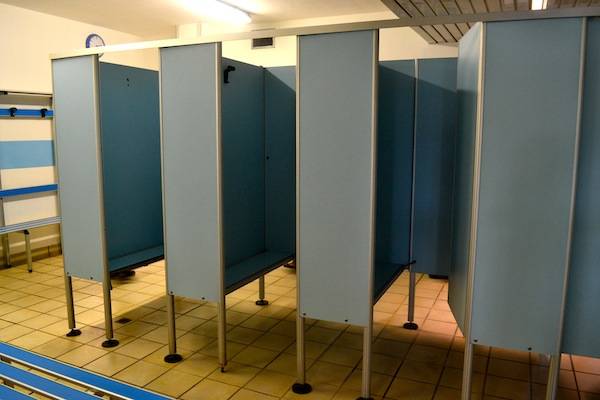 La piscina di Solbiate riapre (inserita in galleria)