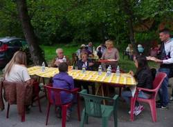 Pranzo al campeggio (inserita in galleria)
