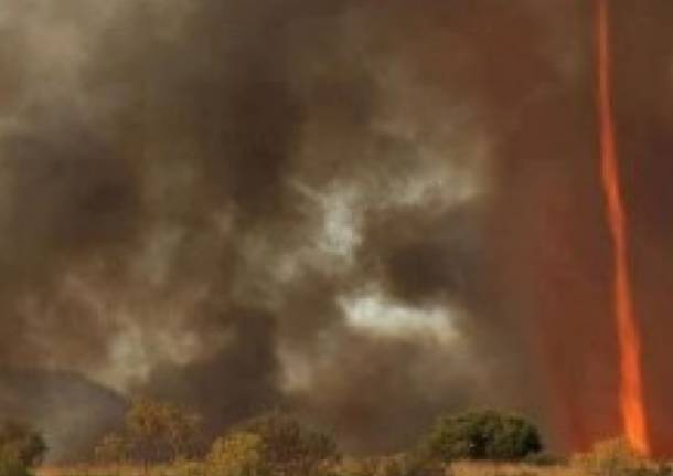 Tornado di fuoco in Australia