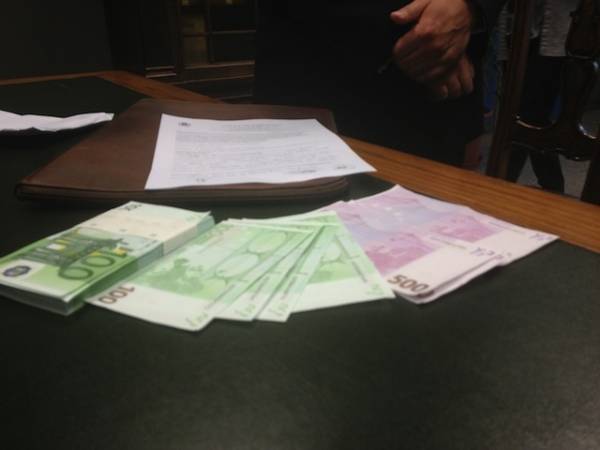 13mila euro ritrovati a Saronno (inserita in galleria)