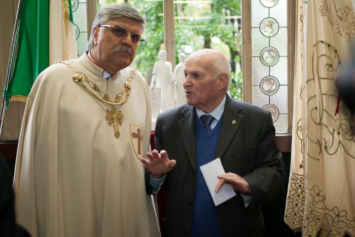 2810 FamigliaLegnanese01