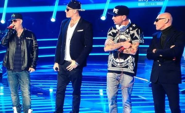 Club Dogo a XFactor 6 (inserita in galleria)