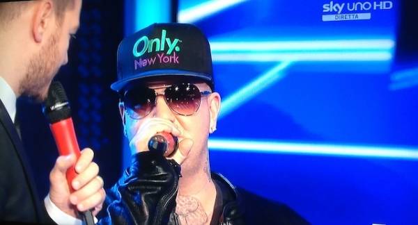 Club Dogo a XFactor 6 (inserita in galleria)