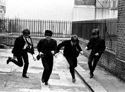  Happy Birthday, Beatles (inserita in galleria)