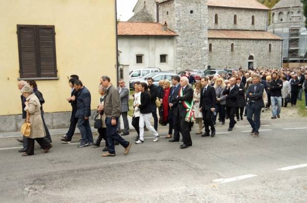 I funerali di Erica Ferrazza (inserita in galleria)