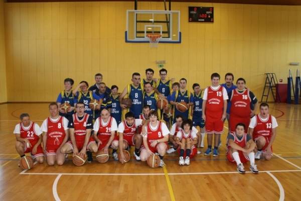 Il triangolare di basket della "Finestra" a Malnate (inserita in galleria)