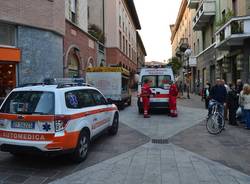 investito in pieno centro (inserita in galleria)