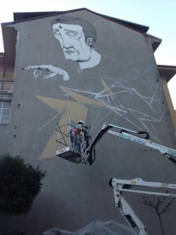 Murales in via Speri della Chiesa 6 (inserita in galleria)