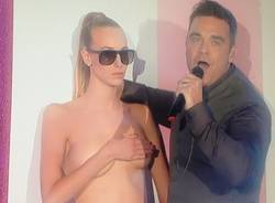 Robbie Williams a XFactor (inserita in galleria)