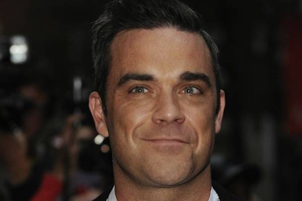 Robbie Williams sarà il primo superospite di XFactor (inserita in galleria)