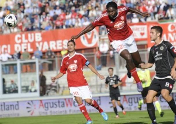 Varese - Spezia, la partita in tre minuti