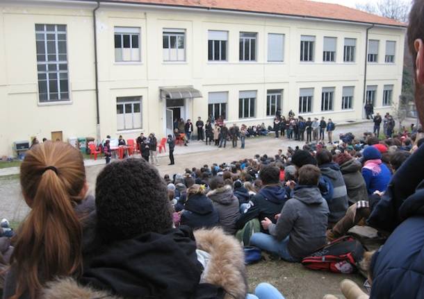 assemblea liceo cairoli  classico varese assemblea