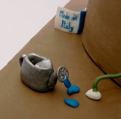 Cake design dedicato a "Busti Grandi" (inserita in galleria)