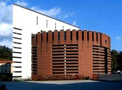 Como, la strada che porta al Colosseo (inserita in galleria)