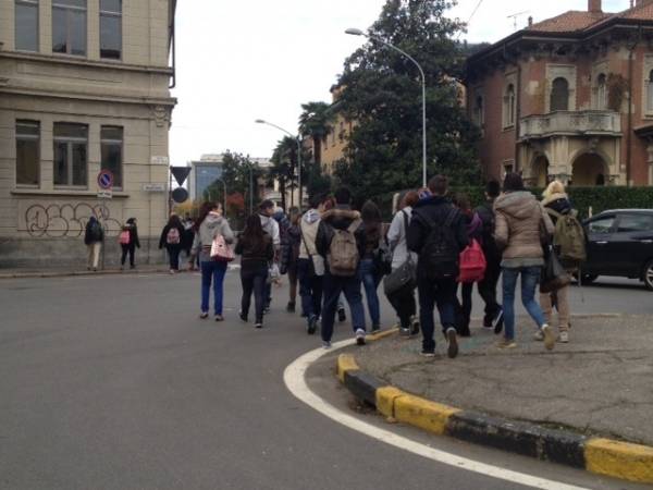 Corteo per le vie di Gallarate (inserita in galleria)