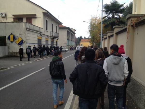 Corteo per le vie di Gallarate (inserita in galleria)