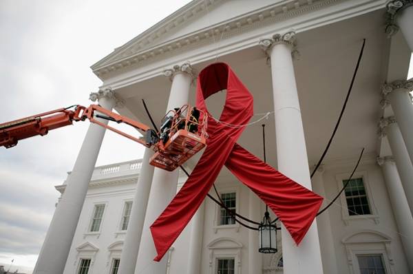 Giornata Mondiale contro l'Aids (inserita in galleria)