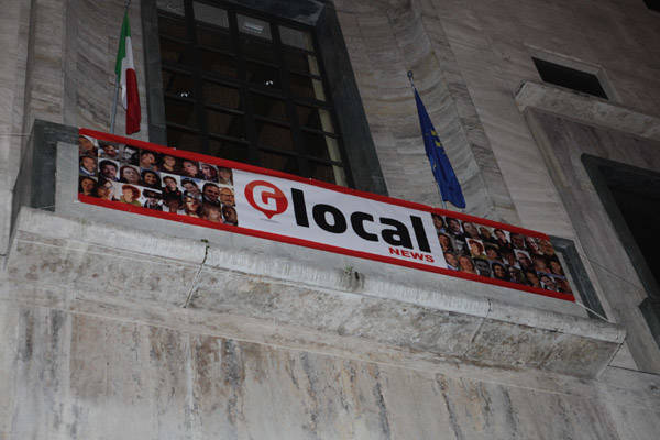 Gli auguri degli amici a Varesenews (inserita in galleria)