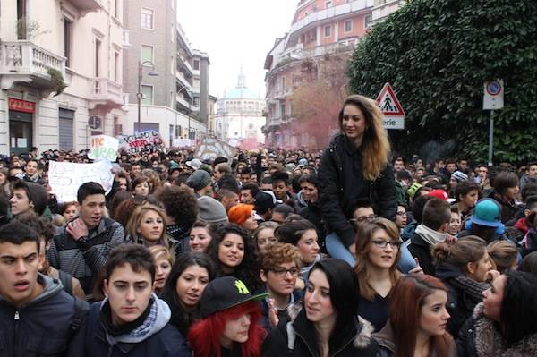 I volti della manifestazione di Busto (inserita in galleria)